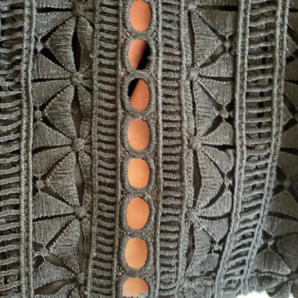 Ina Women’s Blouse - Picture 5 of 5